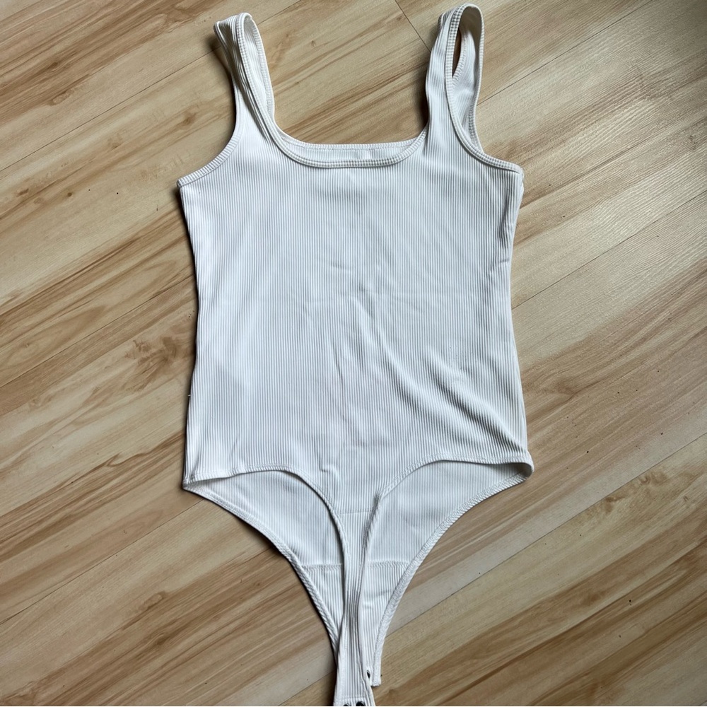 A&F Ribbed Tank Top Bodysuit - Picture 2 of 4